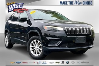 Used 2019 Jeep Cherokee Sport image 1