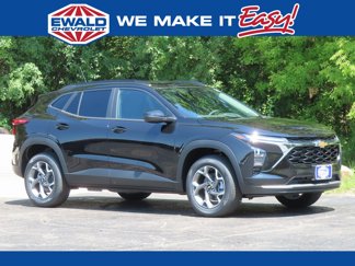 New 2025 Chevrolet Trax LT w/ Driver Confidence Package image 1