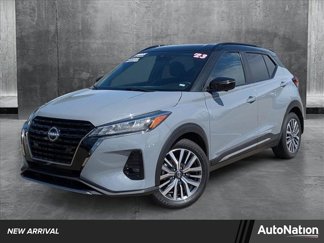 Used 2023 Nissan Kicks SR image 1