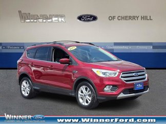Certified 2017 Ford Escape SE w/ Equipment Group 201A image 1