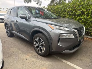 Used 2023 Nissan Rogue SV image 1