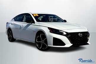 Used 2023 Nissan Altima 2.5 SR image 1