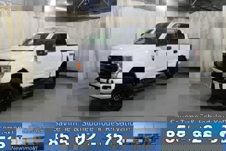 Certified 2022 Ford F350 XLT w/ Black Appearance Package image 1