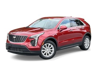 Used 2022 Cadillac XT4 Luxury w/ Cold Weather Package image 1