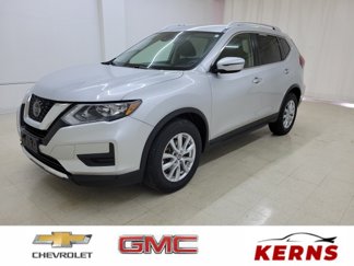 Used 2020 Nissan Rogue SV image 1