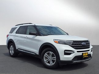 Used 2023 Ford Explorer XLT w/ Equipment Group 202A image 1
