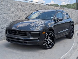Used 2023 Porsche Macan Turbo image 1
