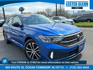 Used 2023 Volkswagen Jetta Sport image 1