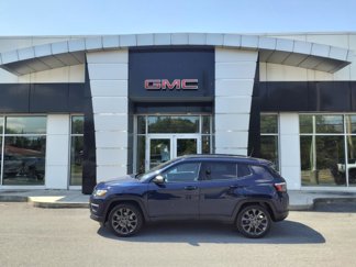 Used 2021 Jeep Compass Latitude image 1