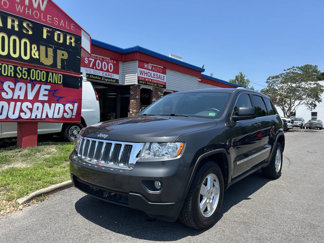 Used 2011 Jeep Grand Cherokee Laredo image 1