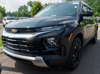 Used 2021 Chevrolet TrailBlazer LT w/ Driver Confidence Package image 1