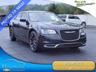 Used 2020 Chrysler 300 Touring w/ Sport Appearance Package image 1