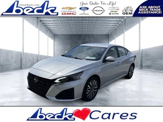 Used 2023 Nissan Altima 2.5 SV image 1
