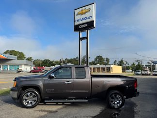 Used 2010 GMC Sierra 1500 SLE w/ Power Pack Plus image 1