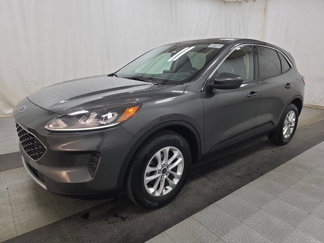 Used 2020 Ford Escape SE image 1