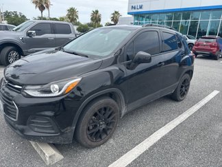 Certified 2022 Chevrolet Trax LT w/ Midnight Edition image 1