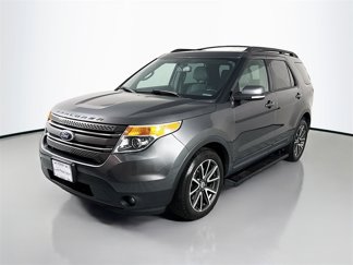 Used 2015 Ford Explorer XLT w/ Equipment Group 202A image 1