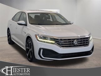 Used 2020 Volkswagen Passat 2.0T R-Line image 1