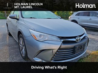 Used 2017 Toyota Camry image 1