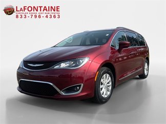 Used 2017 Chrysler Pacifica Touring-L image 1