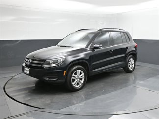 Used 2015 Volkswagen Tiguan S image 1