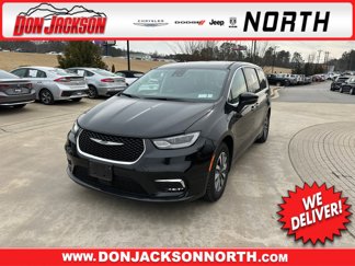 Used 2023 Chrysler Pacifica Touring-L image 1