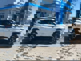 New 2025 Chevrolet Trax LT image 1