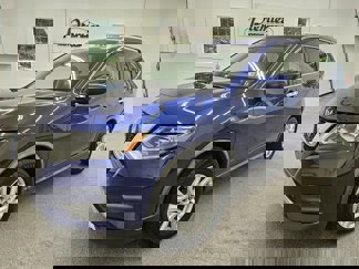 Used 2020 Nissan Rogue SV image 1