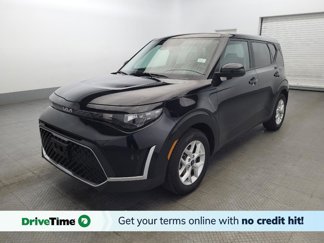 Used 2023 Kia Soul LX w/ LX Technology Package image 1