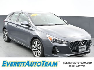 Used 2019 Hyundai Elantra GT image 1