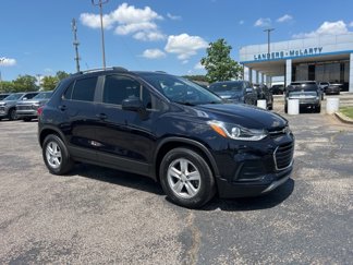 Used 2021 Chevrolet Trax LT w/ LT Convenience Package image 1