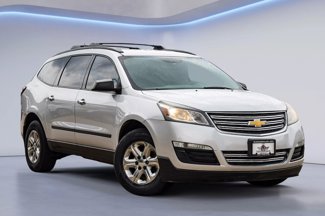 Used 2016 Chevrolet Traverse LS image 1