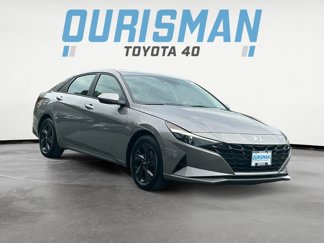 Used 2023 Hyundai Elantra SEL w/ Cargo Package image 1