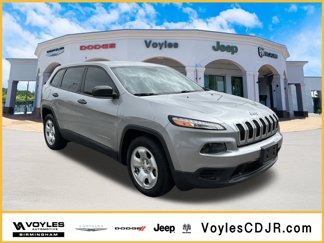 Used 2017 Jeep Cherokee Sport image 1