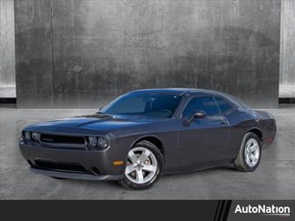 Used 2013 Dodge Challenger SXT image 1