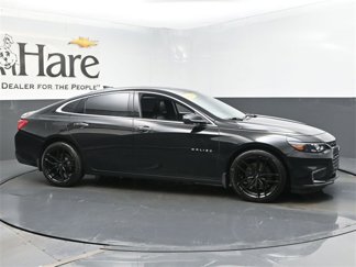Used 2018 Chevrolet Malibu Premier w/ Premier Sun and Wheel Package image 1