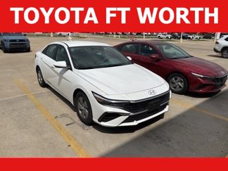 Used 2024 Hyundai Elantra SE image 1