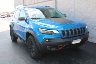 Used 2019 Jeep Cherokee Trailhawk w/ Comfort/Convenience Group image 1