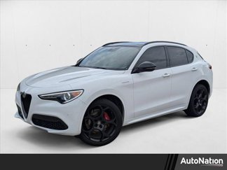 Used 2022 Alfa Romeo Stelvio Veloce image 1