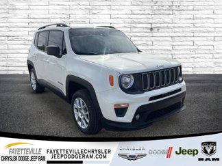 Used 2022 Jeep Renegade Latitude image 1