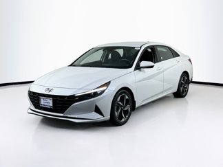 Used 2023 Hyundai Elantra SEL w/ Convenience Package image 1