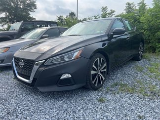 Used 2020 Nissan Altima 2.5 SR image 1