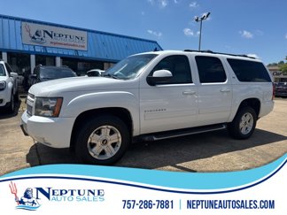 Used 2013 Chevrolet Suburban LT image 1