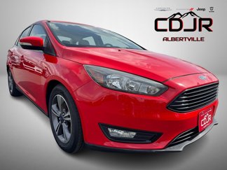 Used 2017 Ford Focus SE image 1