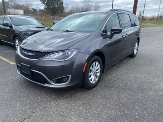 Used 2018 Chrysler Pacifica Touring Plus image 1