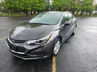 Used 2017 Chevrolet Cruze LT image 1