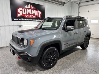 Used 2018 Jeep Renegade Trailhawk w/ Cold Weather Group II image 1