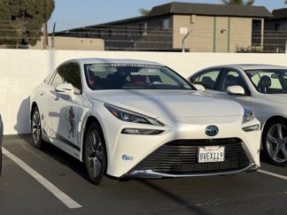 Used 2021 Toyota Mirai XLE w/ Advanced Technology Package image 1