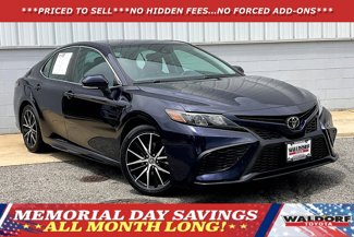 Used 2021 Toyota Camry SE image 1