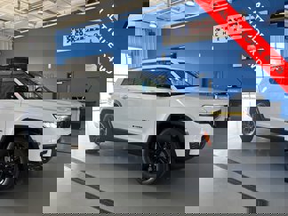 New 2025 Jeep Grand Cherokee L Altitude image 1